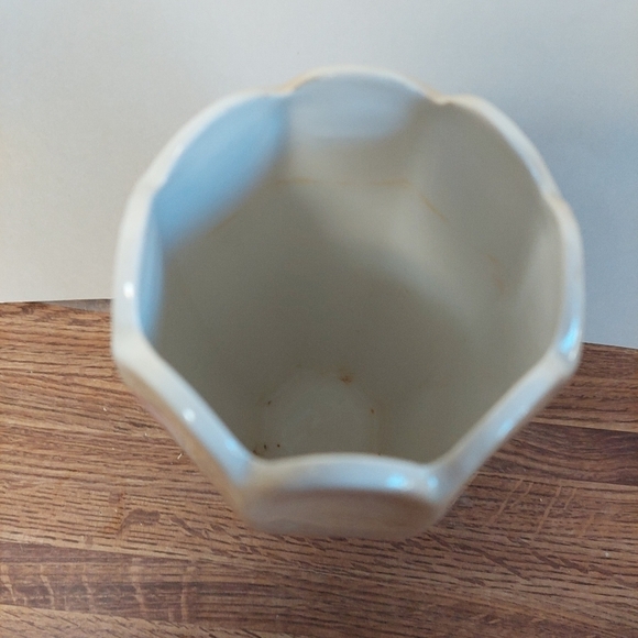 Vintage* Mid-century Handpainted Pink Lily Vase - Picture 7 of 10